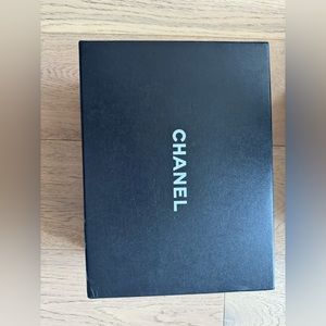 Chanel box
